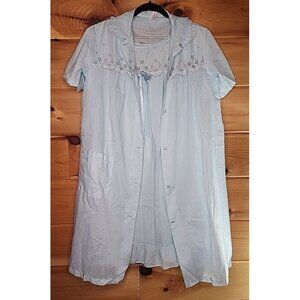 Vintage Reigning Beauty Gown & Rob Size Medium Light Blue